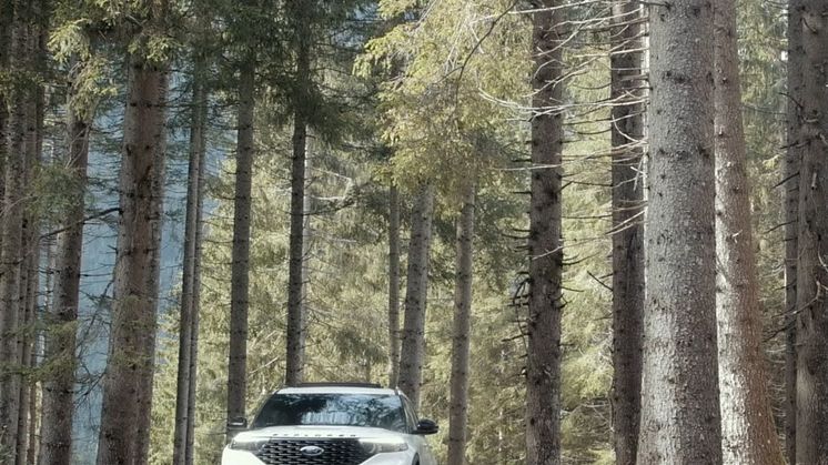 Ford Explorer ladbar hybrid Dolomittene komoot 2020