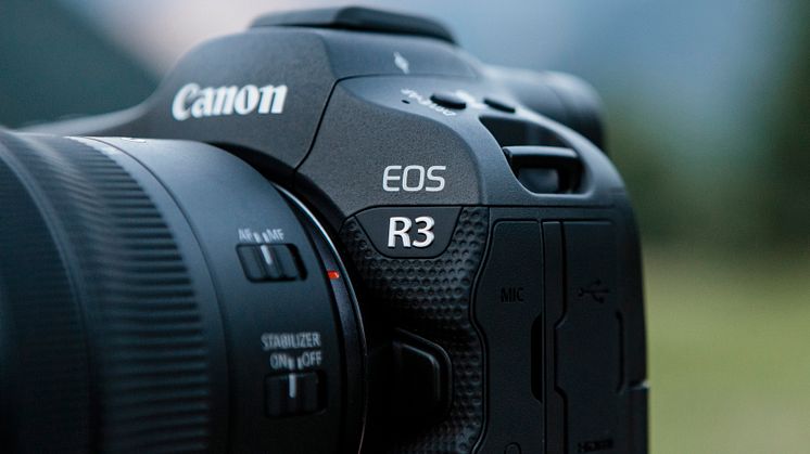 EOS R3