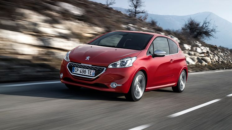 Sverigepremiär för Peugeot 208 GTi - komprimerad körglädje