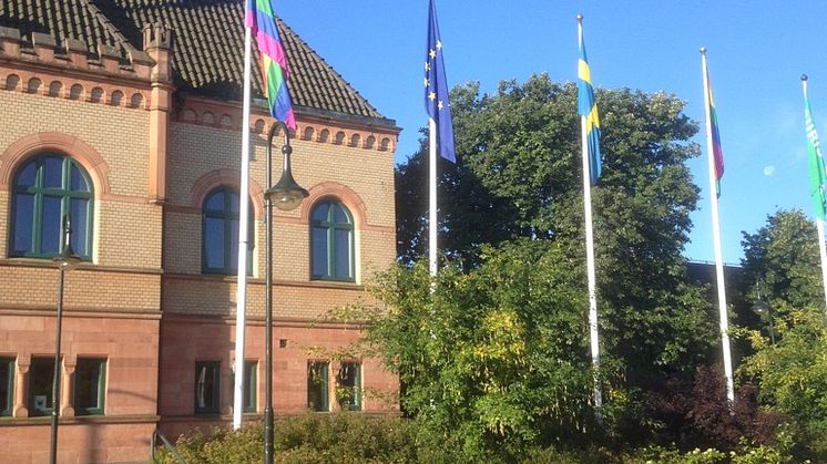 Sjöbo kommun hissar regnbågsflaggan