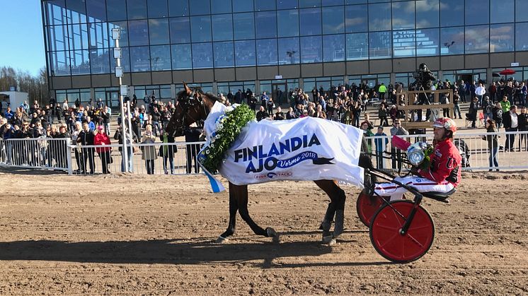 Pastore Bob tog vägen till Elitloppet