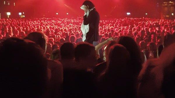 Nick Cave under konserten DIstant Sky i Köpenhamn