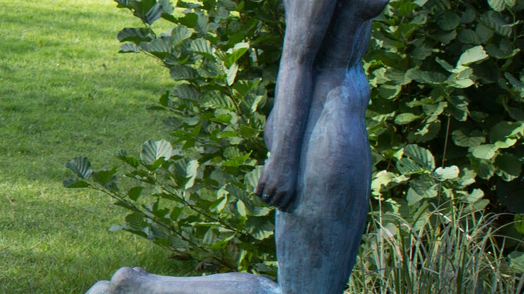 Staty i brons stulen