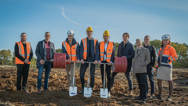Bygget av Eleikos nya logistikcentral i Halmstad är officiellt igång. 
