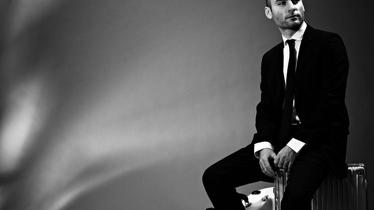 Jakob Koranyis multimediala konsertprojekt blandar självbiografi och Bach