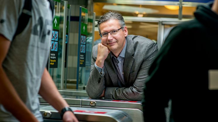Henrik Dahlin, VD MTR Pendeltågen ursäktar felaktigt mejl till medarbetarna. 