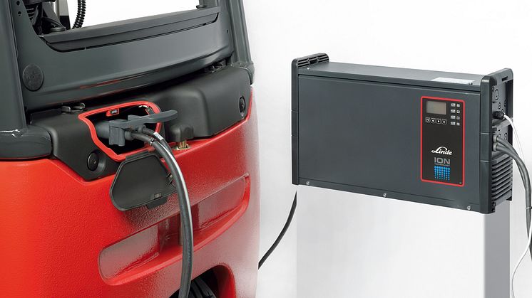 Linde lanserar motviktstruckar med litium-jon-batterier