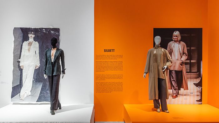 Installationsbild från ”Margiela, åren med Hermès”. Foto: Jean-Baptiste Béranger.