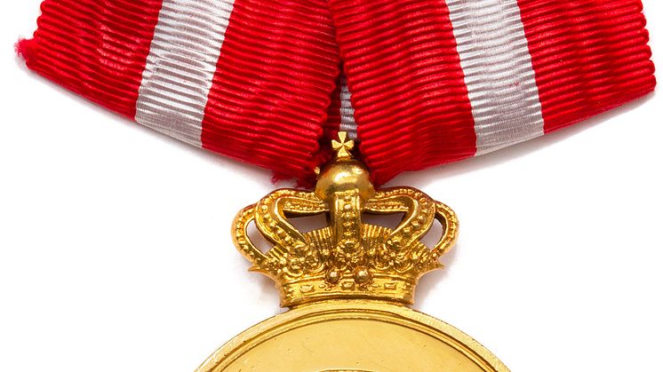 Niels Bohr-medalje, lot 374.jpg