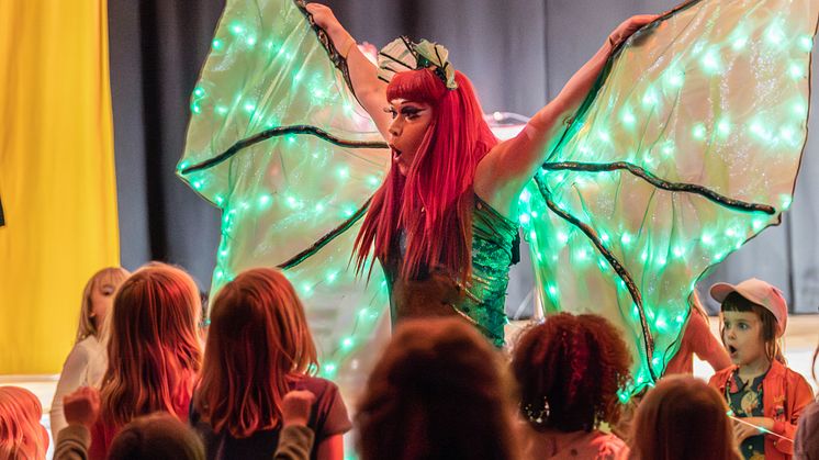 3. Bland drakar och dragqueens - Lilla Jag och Drakarnas drottning_photo_Olav_Holten-3