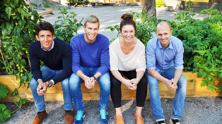 Alumnibloggen: The Smiling Group 