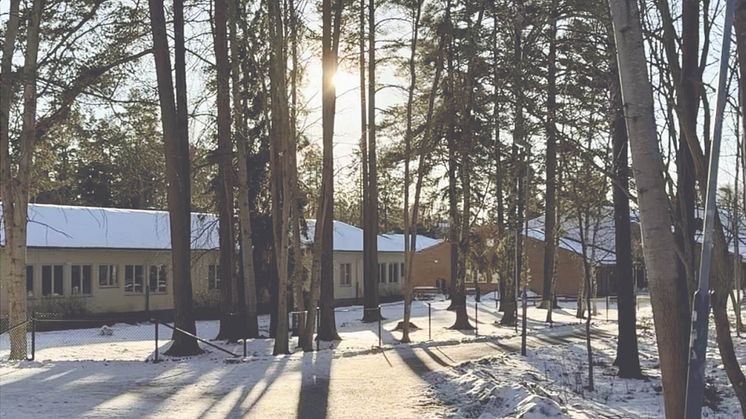 I februari får Haninges förskolor nya riktlinjer för turordning, för att säkerställa att syskon alltid erbjuds placering tillsammans. 