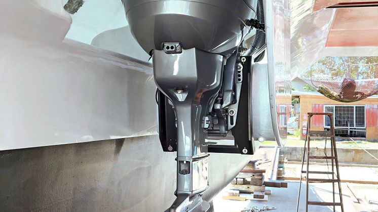 Hi-res image - YANMAR - The Dtorque diesel outboard mounted mid-hull on sailing catamaran X-IT