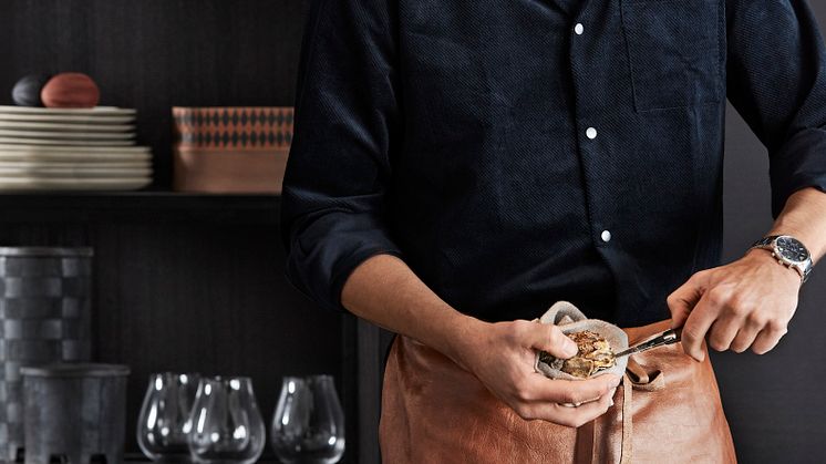 Drømmekjøkkenet S45 Bistro ask brunbeiset/ svart 