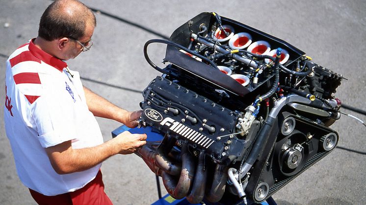 1990 Racing Hungarian GP  Ford Arrows engine neg 594-52