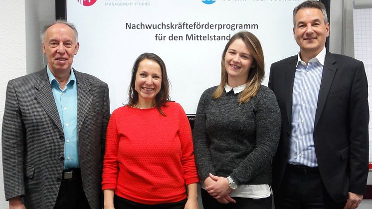(v.li.): Prof. Dr. Michael Nagy, Dr. Mareike Martini, Yasmin Köhler, Roman Neuner. Foto: Janina Reichert.