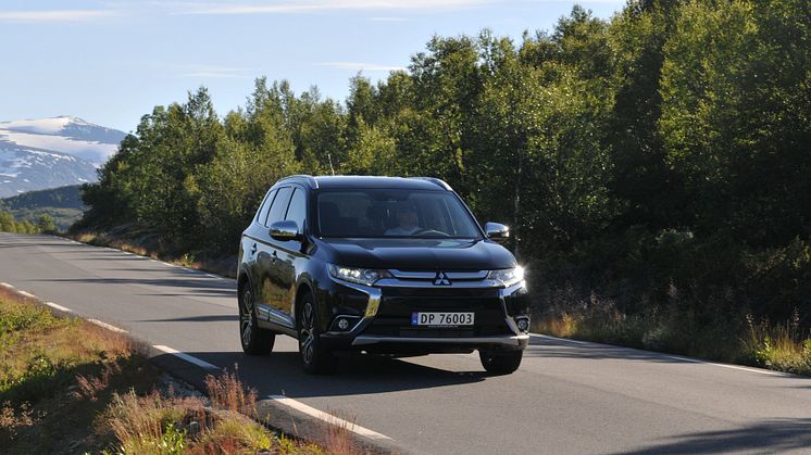 Mitsubishi Outlander 2016
