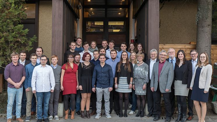 Am Mittwoch feierten 16 ostbayerische Bayernwerk-Azubis ihre Freisprechung.