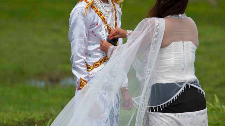 Kolatt och Yadanar Win - "King and Queen"