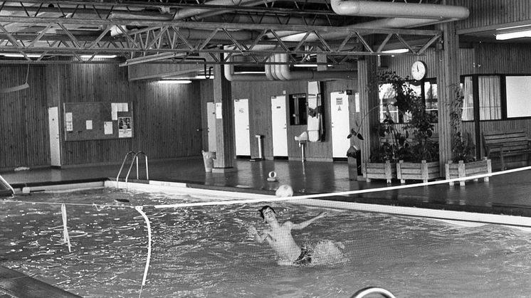 interir-frn-burlvsbadet-vattenvolleyboll-foto-kaj-fromark_23541650992_o