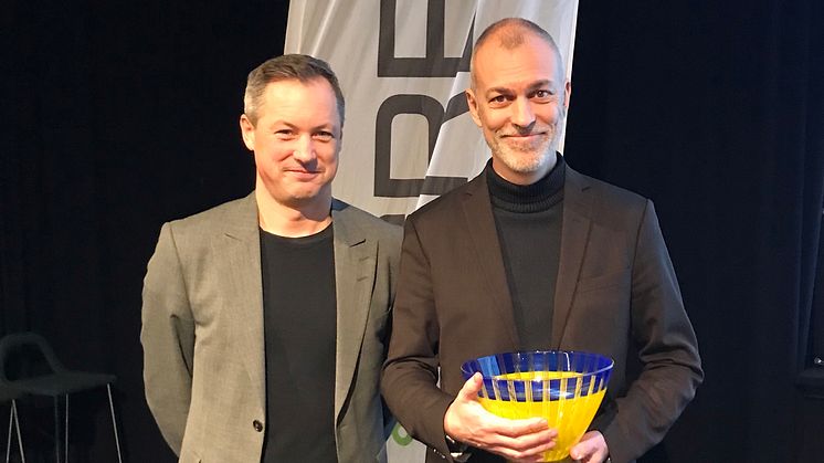  Göteborgs Stad vinner pris för att på ett innovativt sätt arbetat med att "ta fram en digital tvilling av Göteborg, Virtuella Göteborg. Andreas Jonsson och Eric Jeansson, från stadsbyggnadskontoret i Göteborg tog idag emot priset.