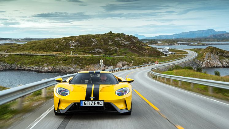 Ford GT vid Atlanthavsvägen.