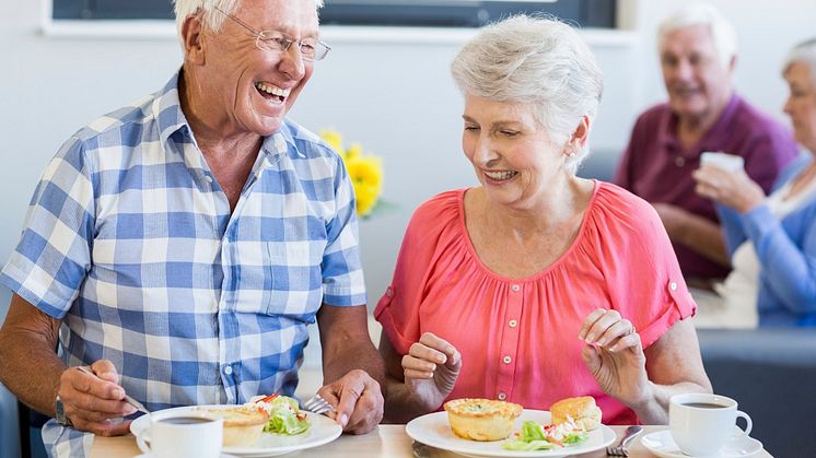 16153808-seniors-having-lunch-together_fb