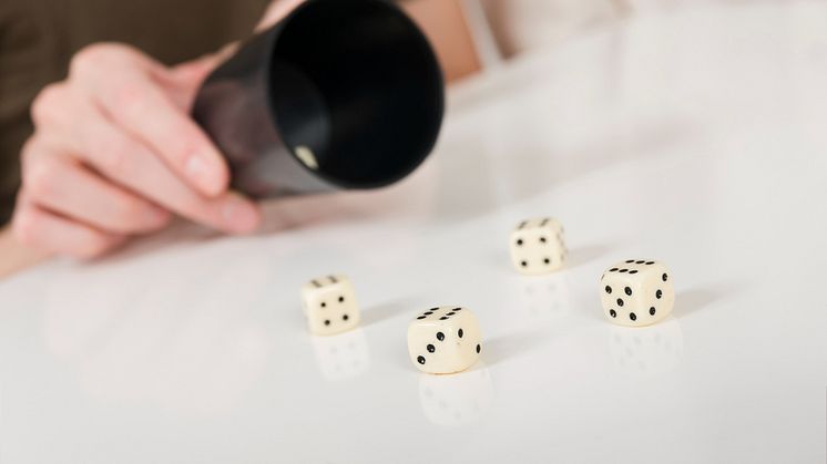  Minska skärmtiden med roliga tärningsspel och brädspel