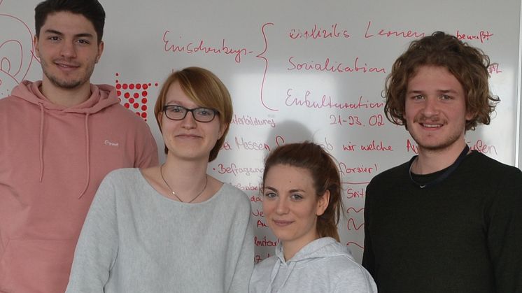 (v.li.): Max Haider, Clarissa Prestel, Johanna Sandtner und Frederik Terré. Foto: Franz Motzko