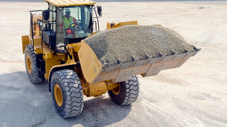 Cat 950M hjullastare - fylld skopa