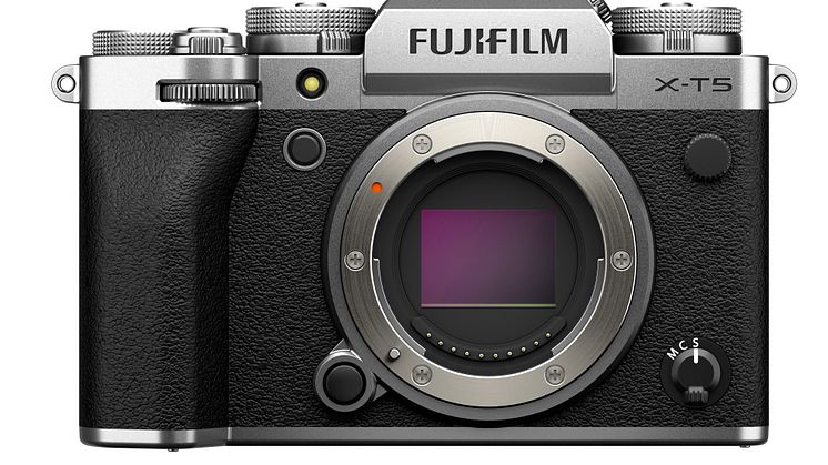 X-T5_front_CMOS_silver