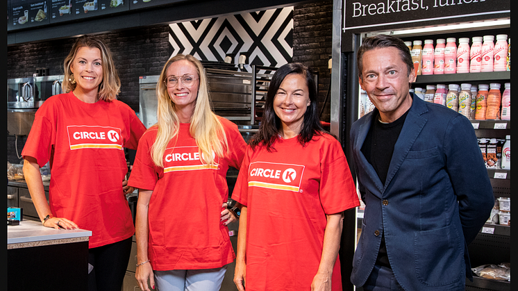 Från Circle K: Maria Philipson, Communication Manager; Amanda Mompalao de Piro, Senior Manager Marketing & Communication; Eva Österberg, Marketing Manager och från BB Comm Group: Joachim Berntzon, VD