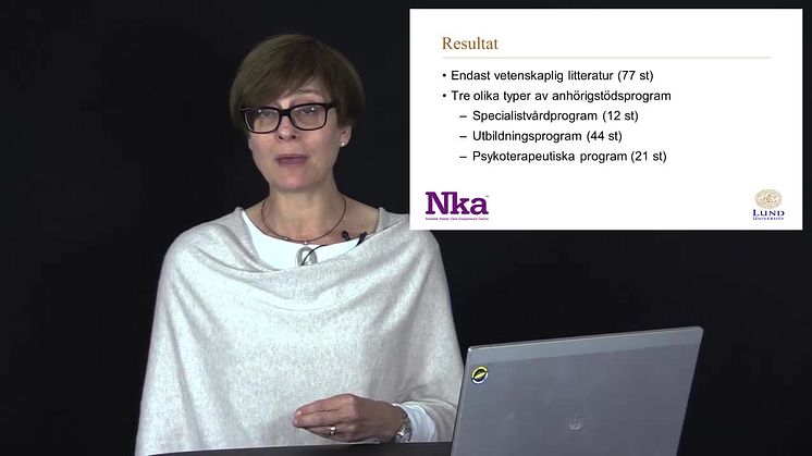 Webbinarium om kunskapsöversikten som handlar om stödprogram till anhöriga som ger insatser till närstående med stroke.