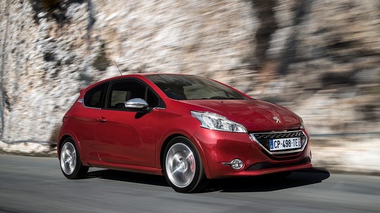 Sverigepremiär för Peugeot 208 GTi - komprimerad körglädje