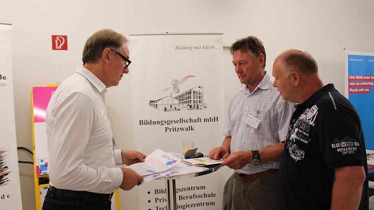 „Dual studiert – Erfolg in der Region“ – Auftaktveranstaltung zum Ausbau dualer Studienangebote im Land Brandenburg