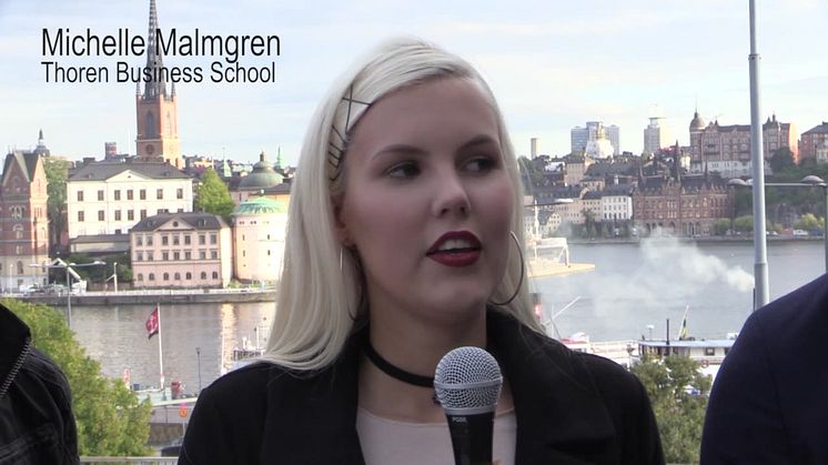 TBS elever på föreläsning med supermäklaren Fredrik Eklund 