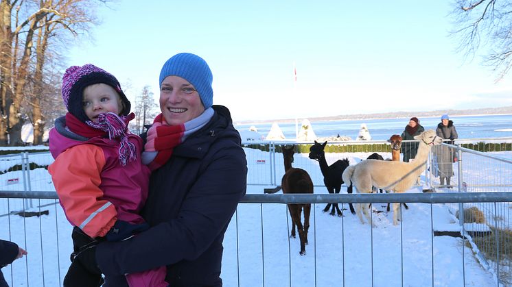 hier nochmal Mama Stefanie Setzer mit Tochter Theresia (2) aus HH