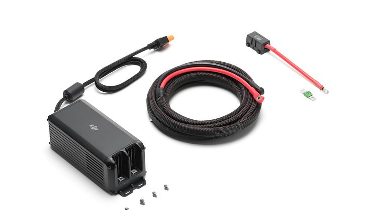 DJI Power 1kW Super Fast Car Charger_Family Photo.jpg