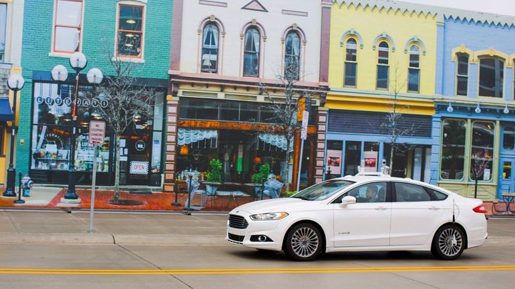 Ha már itt a tél: a Ford Fusion Hybrid önjáró változata a havas utakon is otthonosan mozog