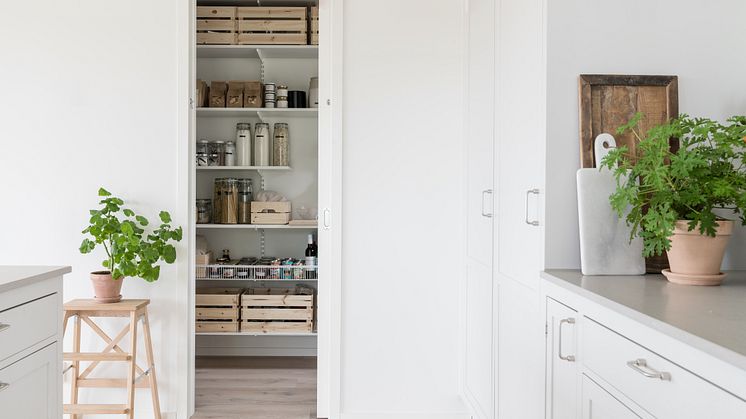 Cecilias walk-in-spisskammer
