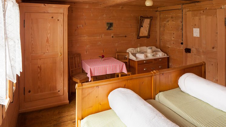 Uriges Zimmer im Hotel Waldrand Pochtenalp 