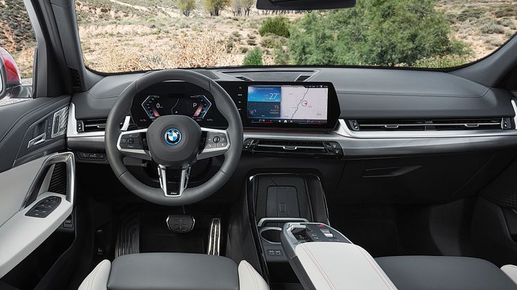 BMW iX2 xDrive30