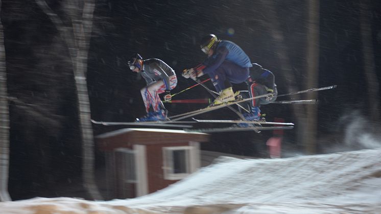 Svenska och franska skicrosslandslaget tränar tillsammans i Hemavan