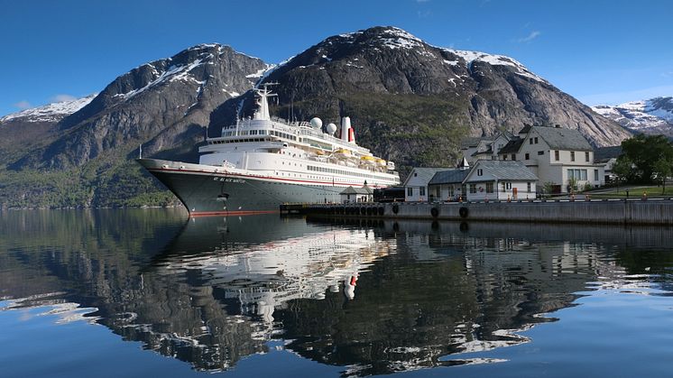 Fred. Olsen Cruise Lines’ 'Black Watch' to commence cruise season from Rosyth in Summer 2016
