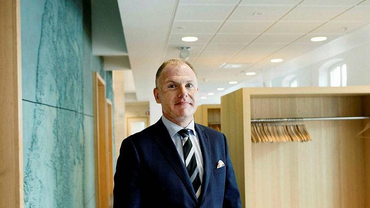 Vi välkomnar att det livsräddande nässprayet naloxon blir tillgängligt för fler