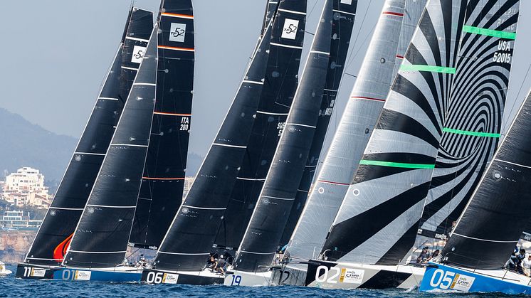 Competitors of the 52 SUPER SERIES