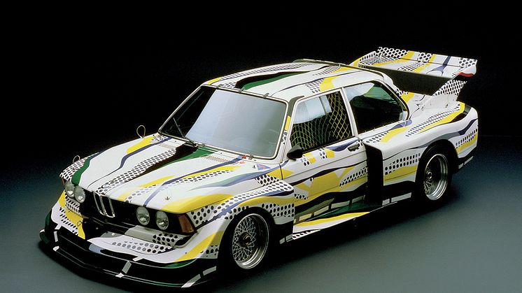 03-bmw-art-car-1977-320i-group-5-lichtenstein-04-1024-768.jpg