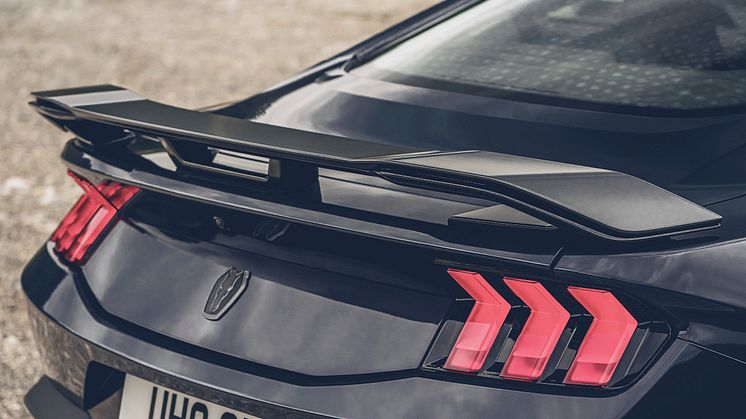 2024_FORD_MUSTANG_DARK-HORSE_9