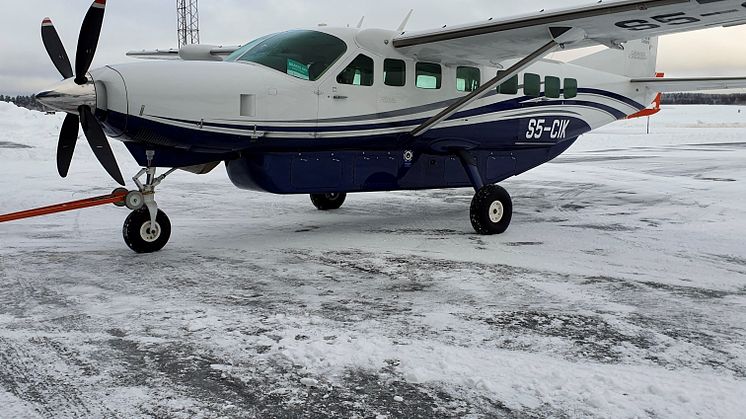 Flygplanet som flyger Coronatesterna, en Cessna Caravan. Foto: Jönköping Airport