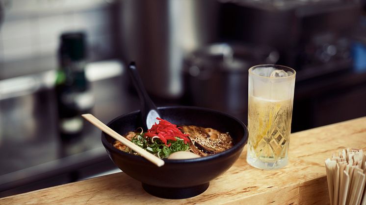 Ät ramen som i japan - med en whisky highball